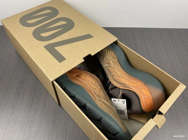 V3 Boost 700 Adidas Yeezy Copfade GY4109 0713